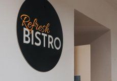 Školní bistro / hlavní budova